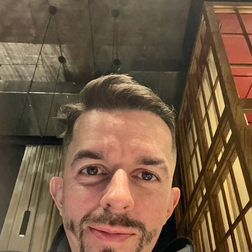 Юрий Чихалов